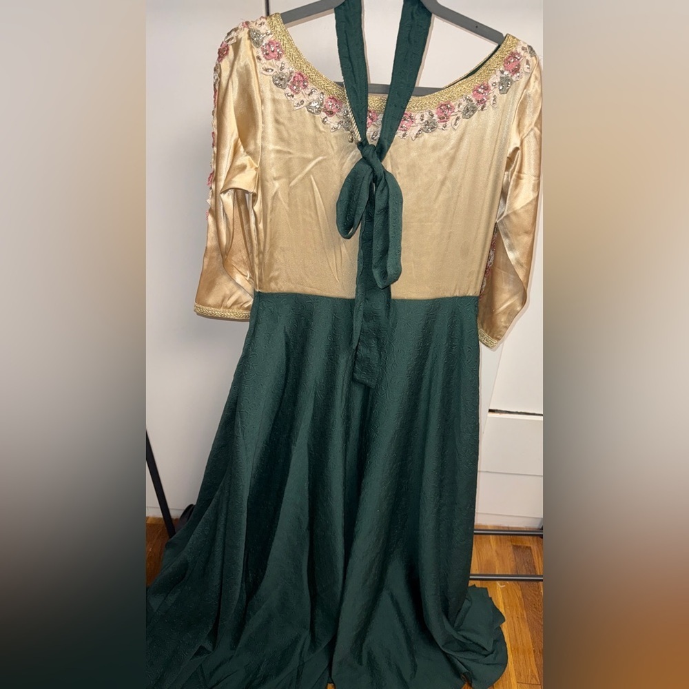 Elegant Green and Gold Embroidered Women’s Dress khaftan Morracan M/Large - Picture 12 of 13